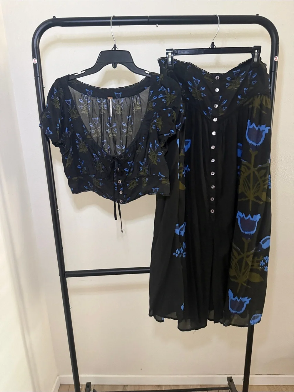 Free People - Easy to Love set - Picture 1 of 10